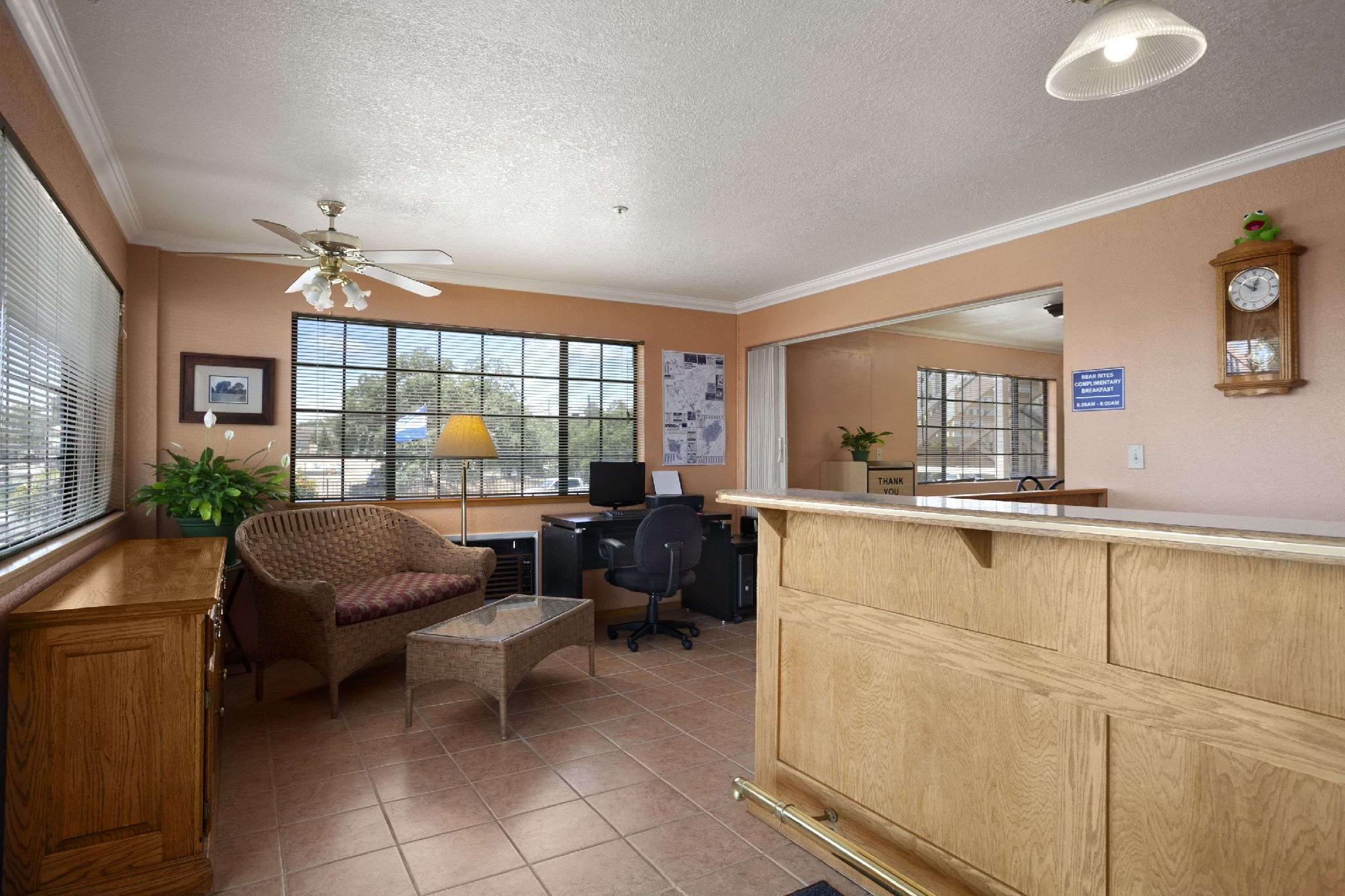Travelodge By Wyndham Ca Motel 2*